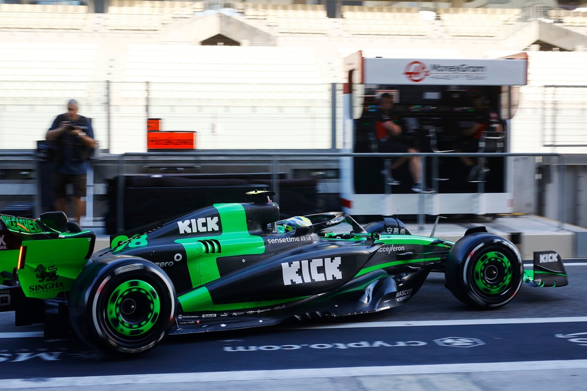 Confira as primeiras imagens de Bortoleto pilotando F1 da Sauber