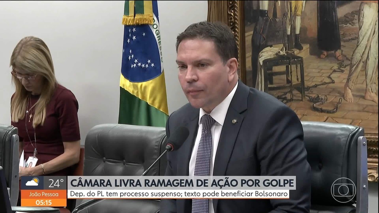 Ministros do STF avaliam que decisão da Câmara sobre Ramagem é inóqua e não suspenderá ação penal